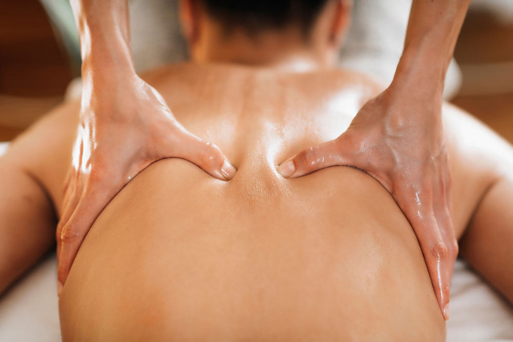About sports massage and soft tissue therapy
